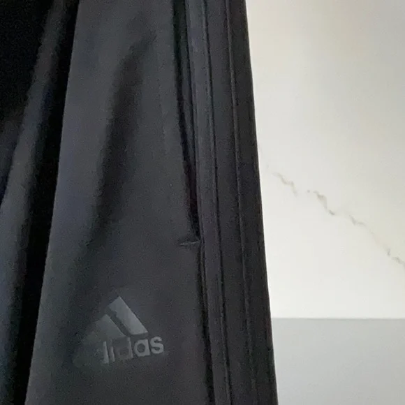 NWT MENS ADIDAS ESS 3S R TRICOT PANT. COLOR IS BLACK WITH BLACK STRIPE. SIZE XLT - Picture 6 of 10